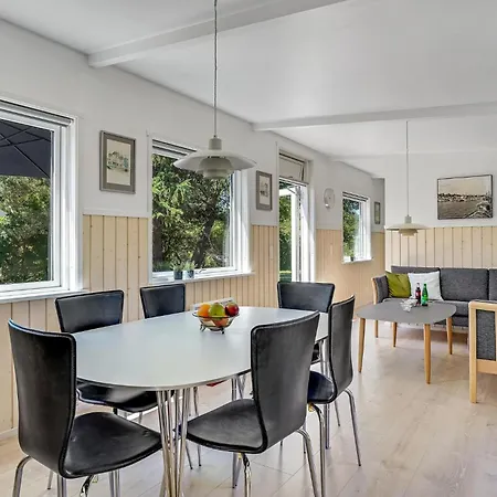Casa vacanze Stunning In Sjaellands Odde Yderby